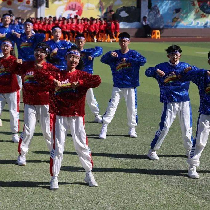 Campus group dance (junior high school students 'campus group dance)